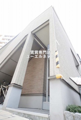 建物外観　シンプルで洗練されたデザインが毎日の暮らしに心地よさをプラス