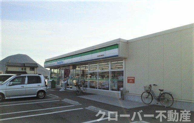 その他　ファミリーマート宇多津長縄手店まで450m
