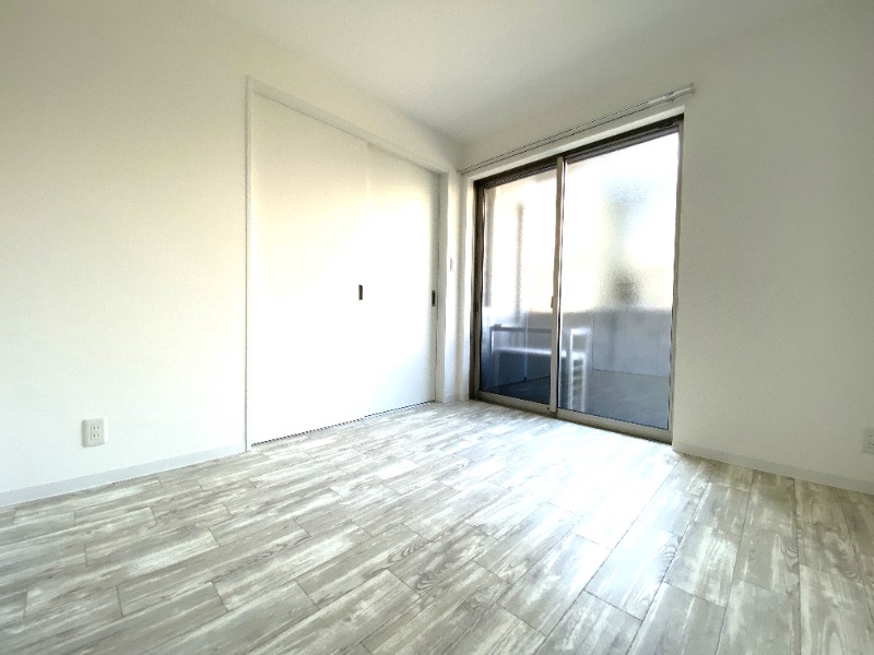 その他　白を基調にした明るいお部屋です。