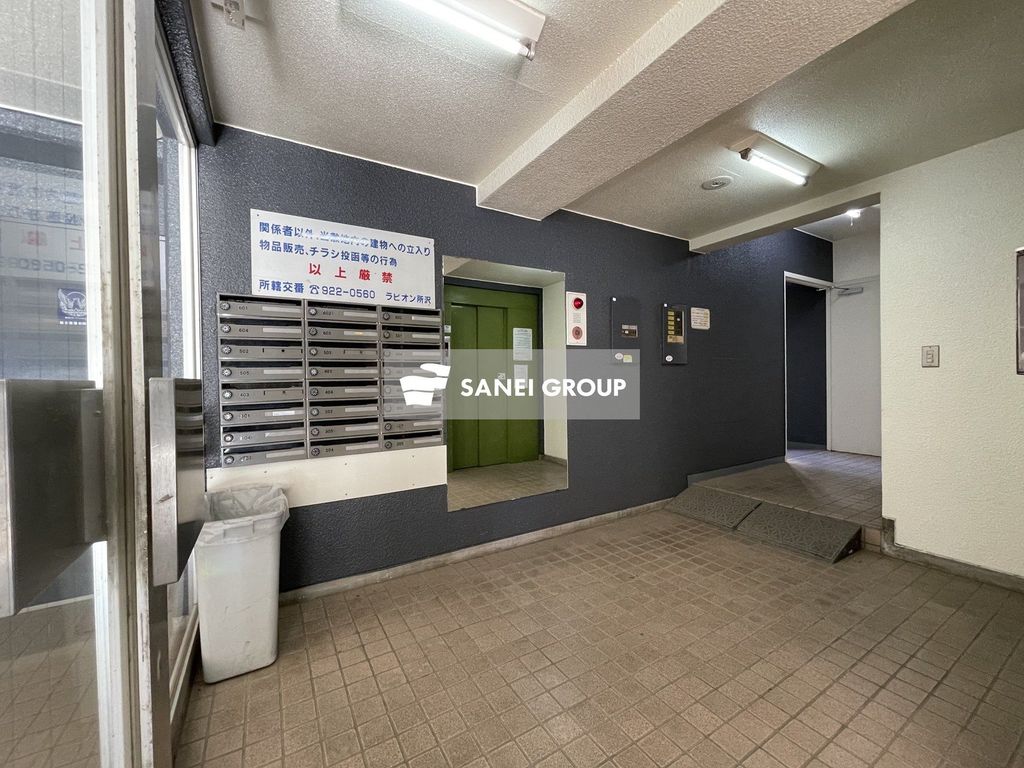 エントランス
