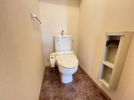 トイレ　※別部屋の写真です