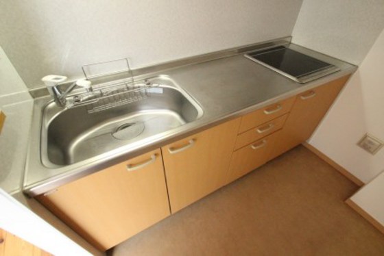 キッチン　※他部屋の写真です。現況優先