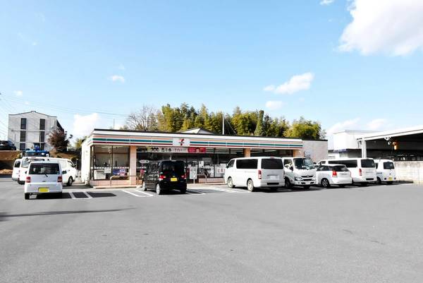 コンビニ　セブンイレブン土浦板谷店（コンビニ）まで500m