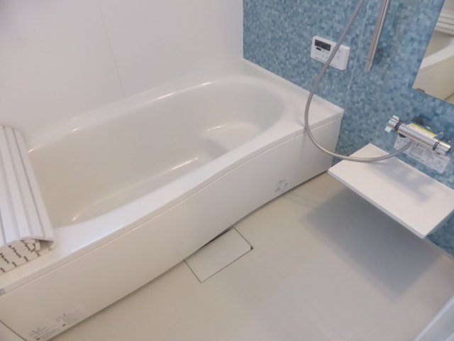 バス・シャワールーム　同物件別部屋