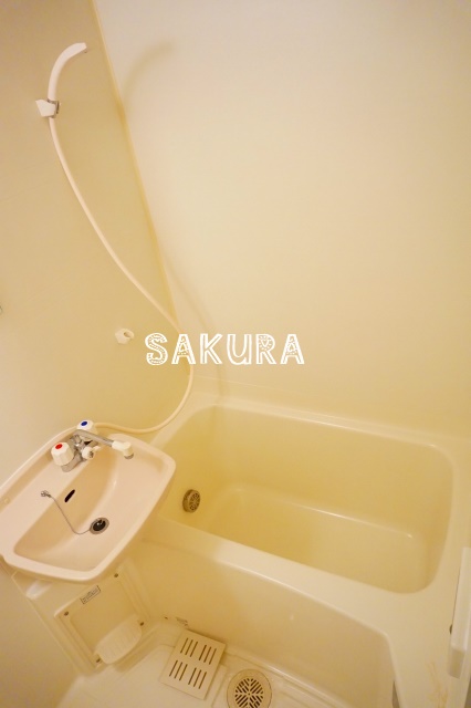 バス・シャワールーム　日々の疲れを癒すお風呂です♪