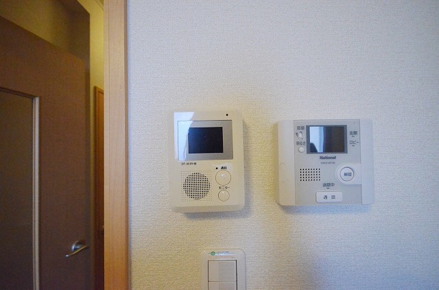 セキュリティ　同物件別号室のものです。