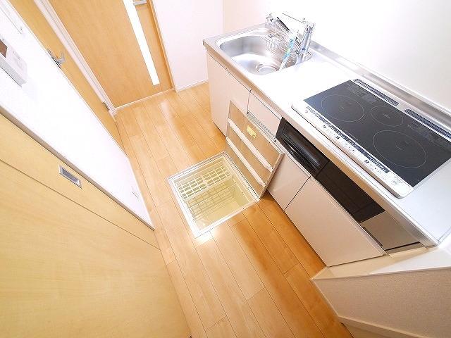 その他設備　床下収納も有効活用頂けます。