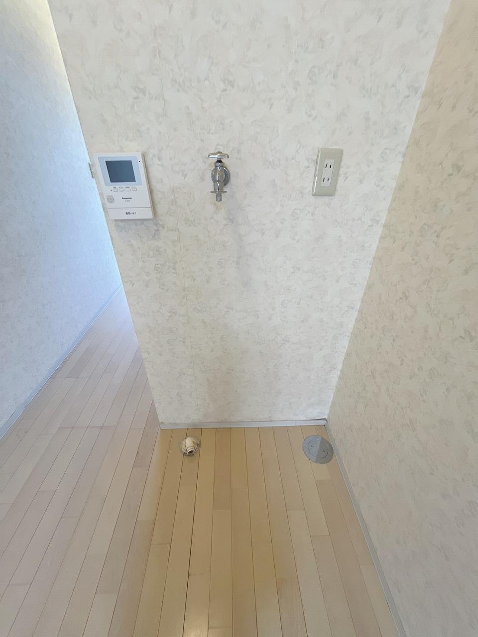 洗面設備　洗濯機置き場
