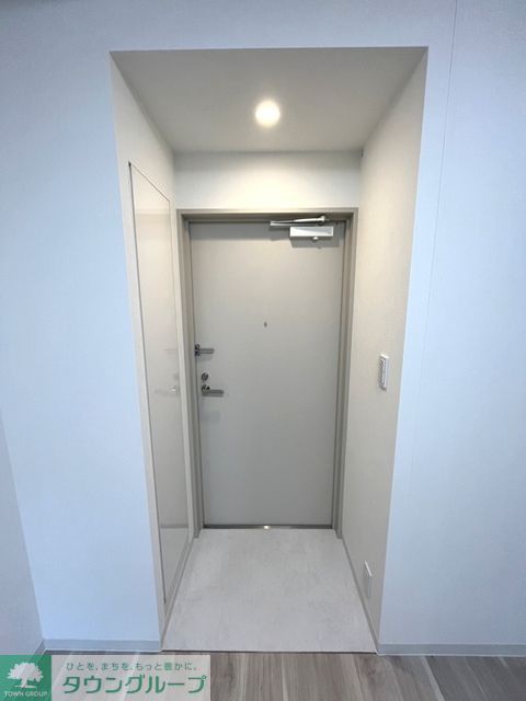 玄関　※写真は同タイプ住戸です。