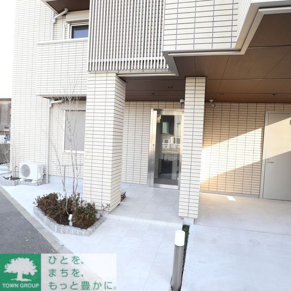 エントランス　部屋探しは株式会社　タウンハウジング　までお気軽にお問合せ…