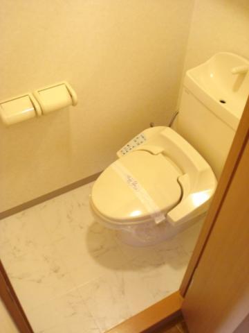トイレ　シャワー付トイレ