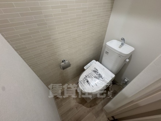地下鉄今里筋線 鴫野駅 徒歩6分 3階建 築1年のトイレ写真