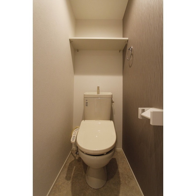 トイレ　落ち着いたトイレです