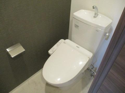 トイレ　シャワー付トイレ