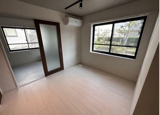 居室・リビング　※同物件、別部屋になります。