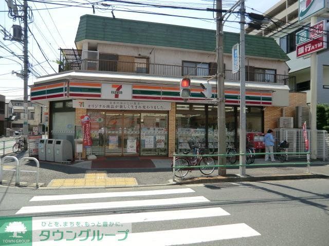 コンビニ　セブンイレブン（コンビニ）まで300m
