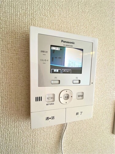 セキュリティ　ＴＶモニタ付インターホン　※2023年4月撮影　内装前