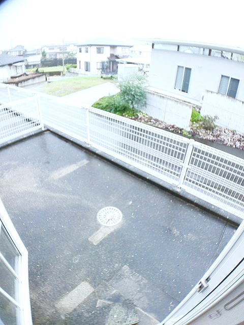 庭　陽当たり良好なお庭です♪