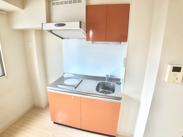 キッチン　ＩＨコンロ仕様。