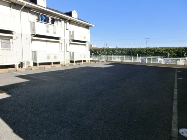 駐車場　敷地内の駐車場もあります。