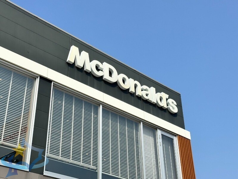 飲食店　マクドナルド北5西18店（飲食店）まで34m
