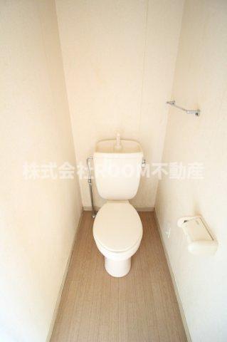 トイレ　コンパクトで使いやすいトイレです