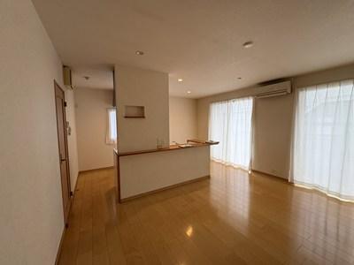 MIJAS E棟の居間写真