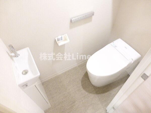 トイレ　別部屋参考写真