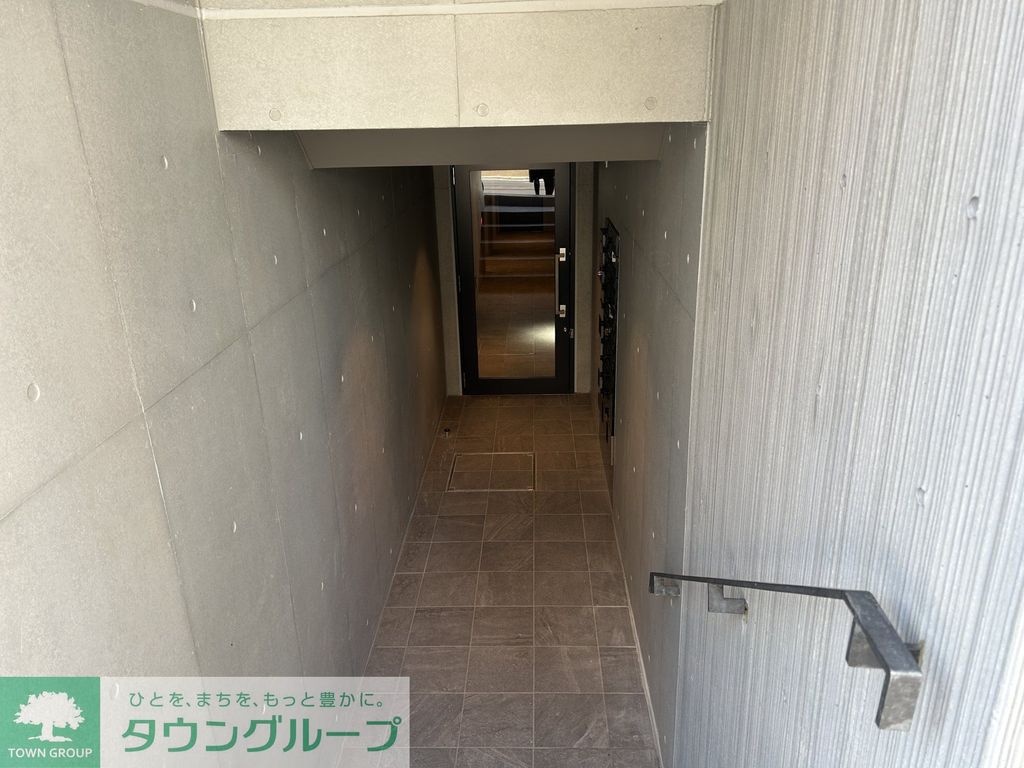 エントランス　部屋探しは株式会社　タウンハウジング　までお気軽にお問合せ…