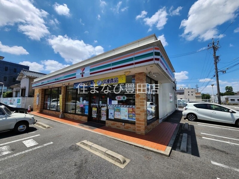コンビニ　セブンイレブン豊田市日之出町店（コンビニ）まで207m