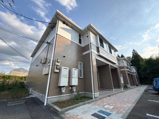 エントランス　外観写真（昼）