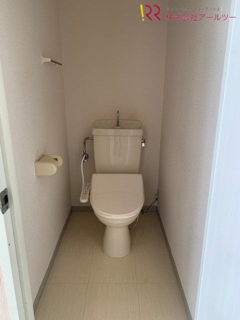 トイレ　ウォシュレット便座