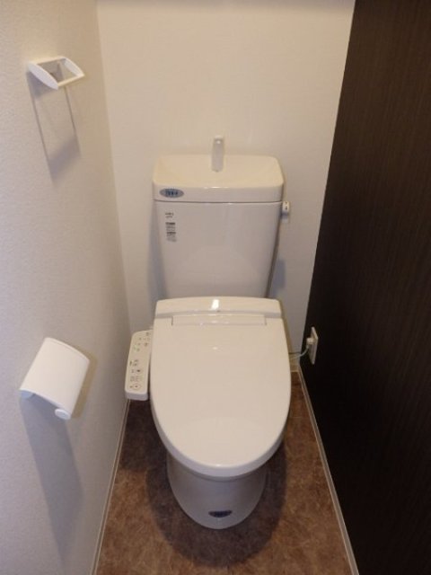 トイレ　シャワートイレ