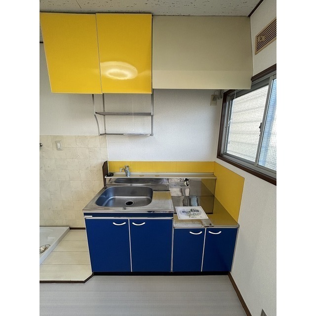 キッチン　窓あり