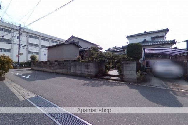 その他　前面道路（その他）まで0m