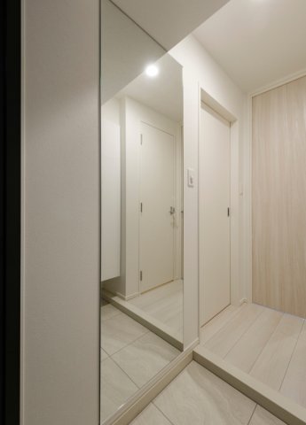 玄関　シンプルで使いやすい玄関です