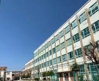中学校　名古屋市立日比津中学校（中学校）まで291m