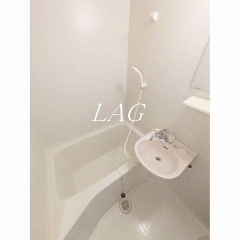 バス・シャワールーム　お風呂です。