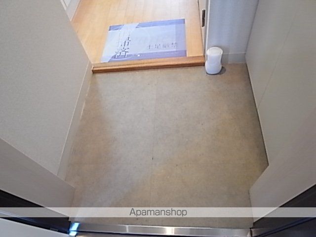近鉄名古屋線 黄金駅 徒歩4分 11階建 築20年の玄関写真