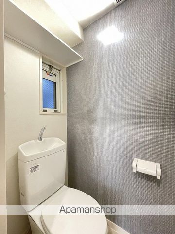 東急田園都市線 梶が谷駅 徒歩9分 3階建 築40年のトイレ写真