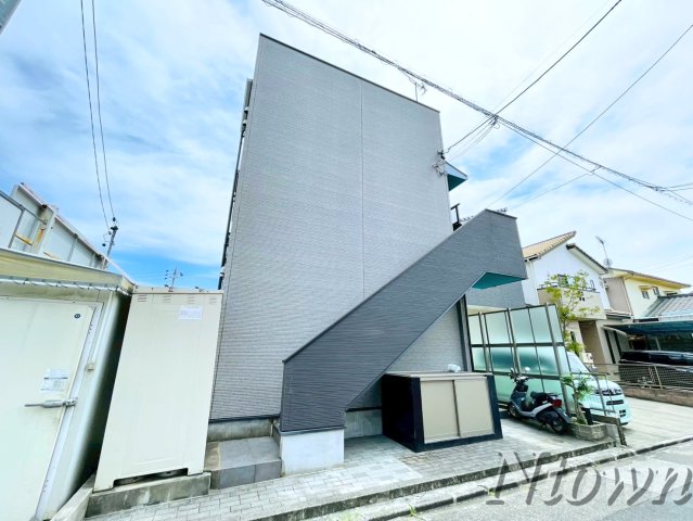 建物外観　落ち着いた雰囲気の外観です