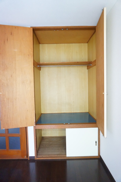 収納　奥行のある収納付です！増えがちな荷物をスッキリ収納できます