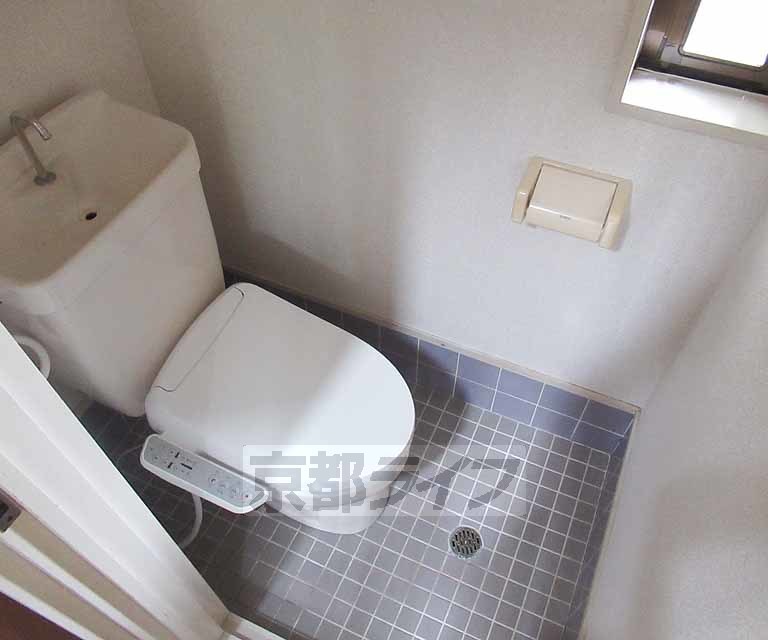宇治田原町貸家のトイレ写真