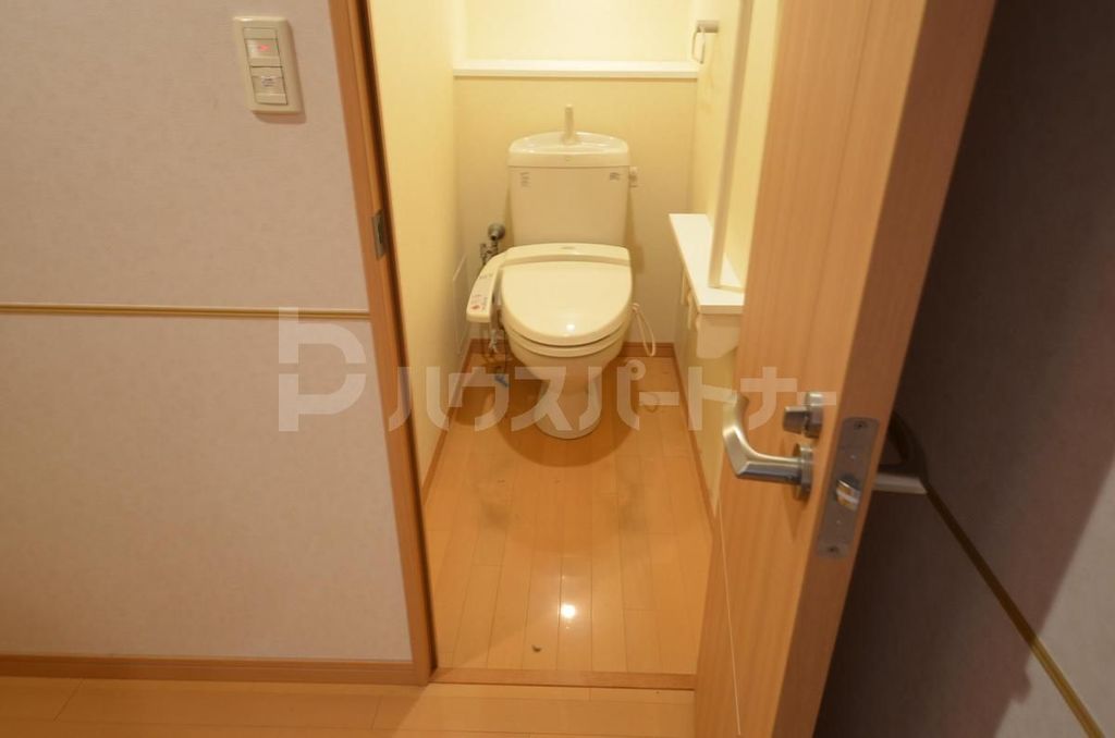 ロイヤルパークスシーサーのトイレ写真