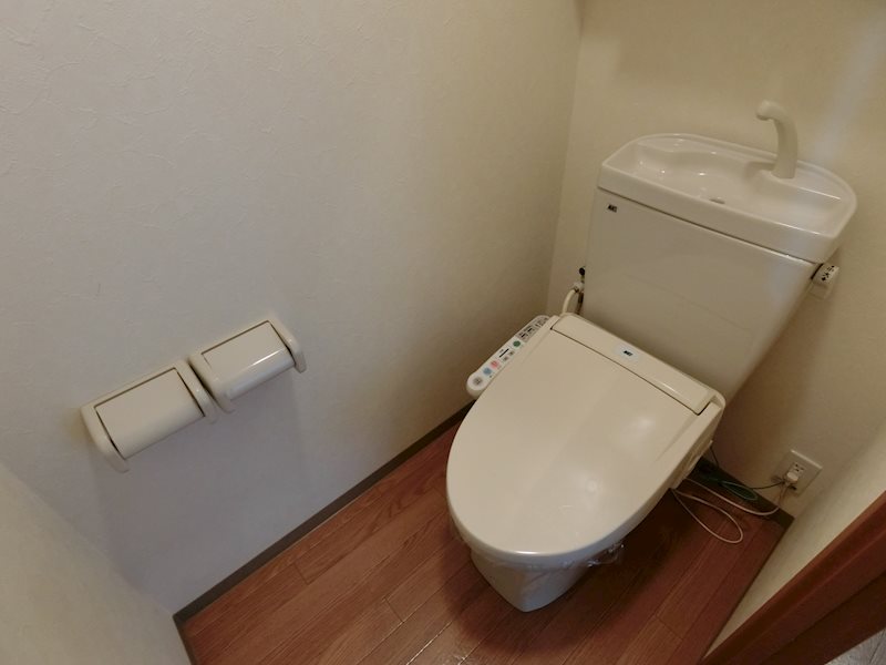 トイレ　同型タイプ