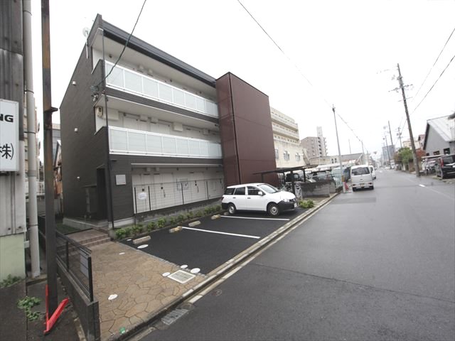建物外観　外観　オートロックTVモニターホン集合ポスト完備