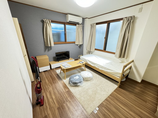 居室・リビング　人気の家具家電付きのお部屋です☆