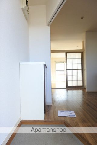 サニーサイドコートC棟の玄関写真
