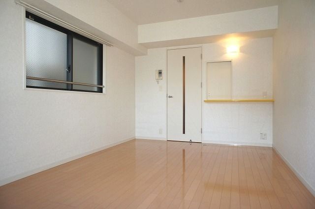 居室・リビング　同物件別部屋のお写真です。現況優先です。