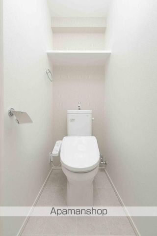 地下鉄空港線 大濠公園駅 徒歩10分 14階建 築6年のトイレ写真